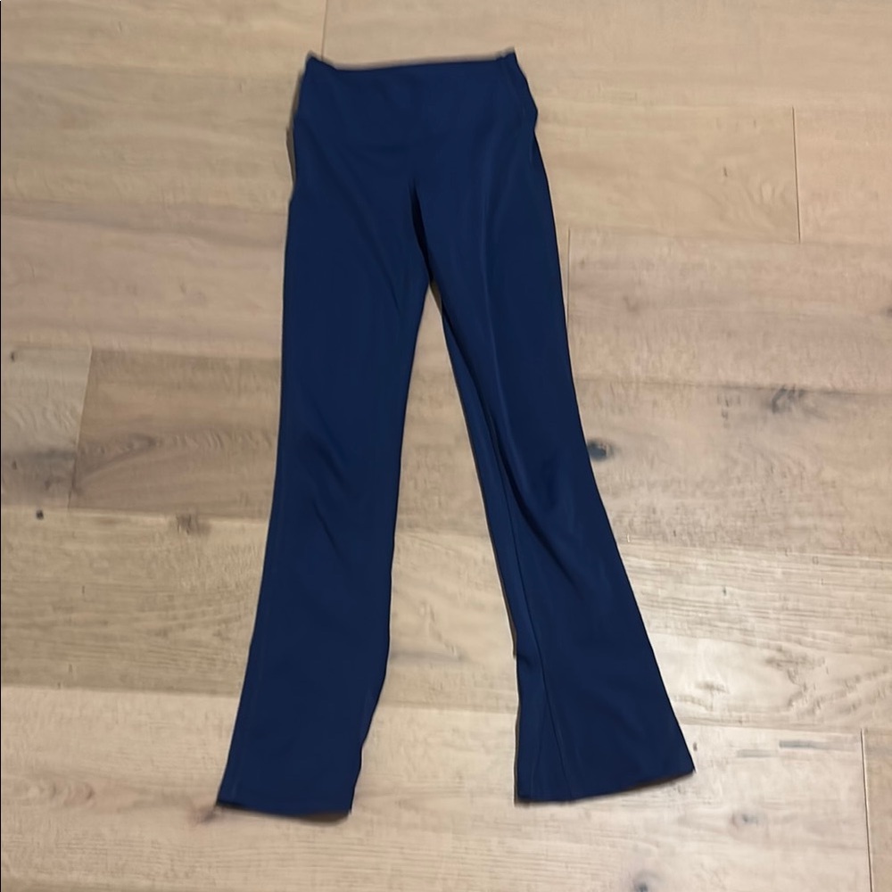 New Tiger Friday flare leggings size child extra large